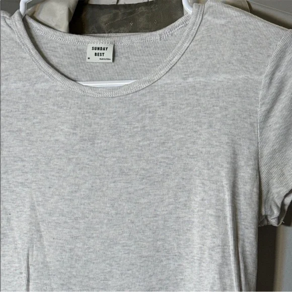 Sunday Best Ribbed Grey Tee Cropped - Picture 3 of 3